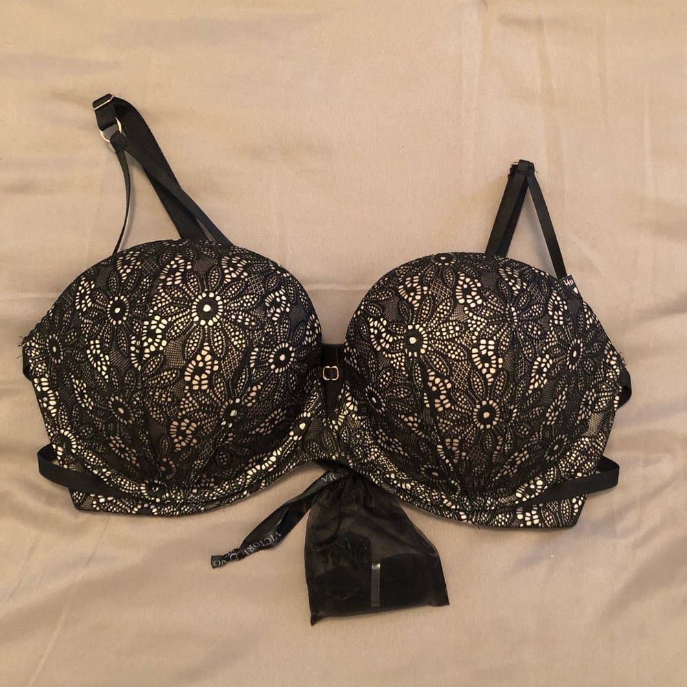 Victoria’s Secret Very Sexy Multi-way Push Up Bra